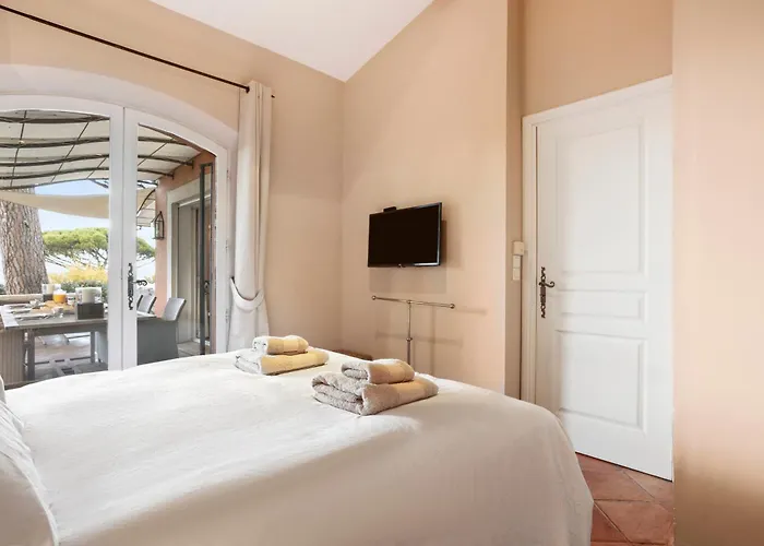 Le Tropézien - Vue à 180, 3 Chambres, Jardin&piscine