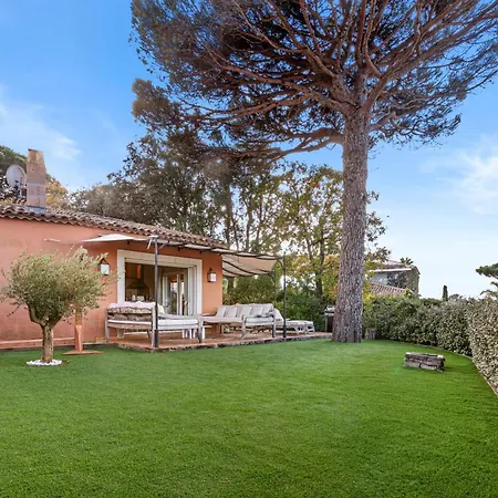 Holiday home Le Tropezien - Vue A 180, 3 Chambres, Jardin & Piscine Saint-Tropez