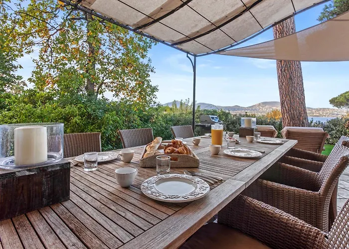 Le Tropezien - Vue A 180, 3 Chambres, Jardin & Piscine Holiday home Saint-Tropez