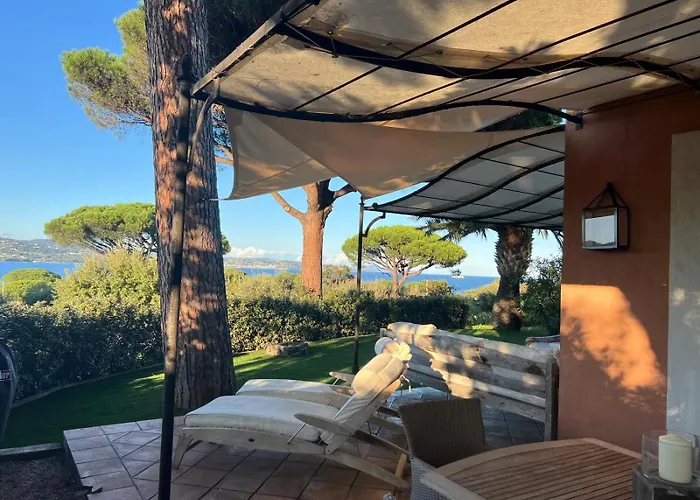 Le Tropezien - Vue A 180, 3 Chambres, Jardin & Piscine Holiday home Saint-Tropez