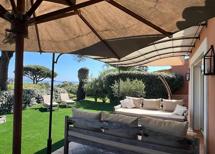 Le Tropezien - Vue A 180, 3 Chambres, Jardin & Piscine Holiday home